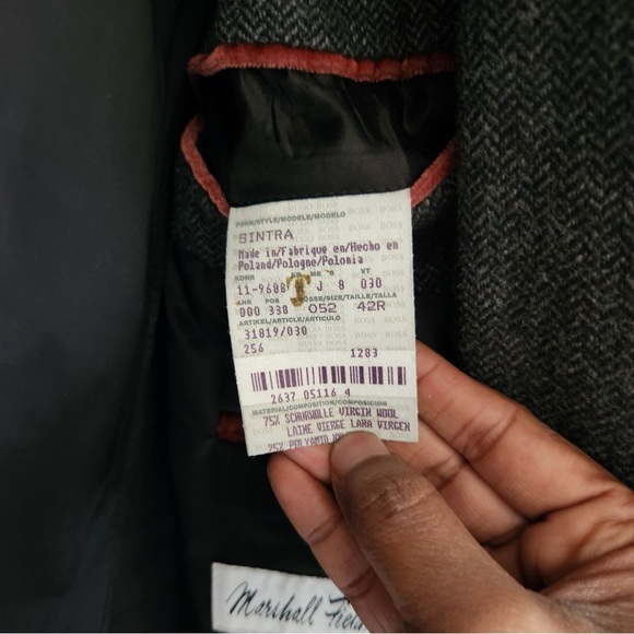 Hugo Boss herringbone topcoat. 42R - Picture 6 of 7